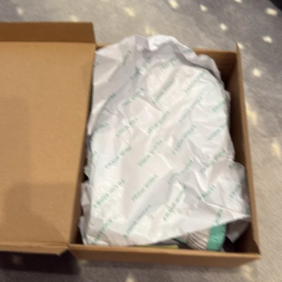 Frank Works THE ONE Unisex Tennis Shoe Size Men 6 /Women 7.5 White Strap NIB - Picture 8 of 8